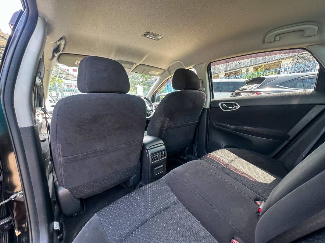 2019 Nissan Sylphy in black, photo 11 of 12, for sale in Kenya (Ref N19-34206)