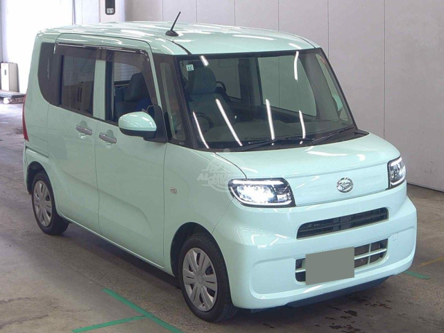 2019 Daihatsu Tanto in green, photo 1 of 3, for sale in Kenya (Ref D19-12453)