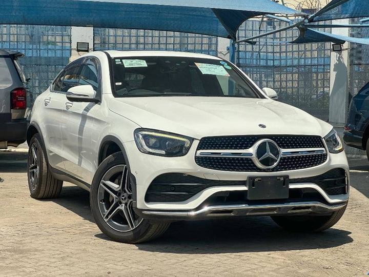 2019 Mercedes-Benz GLC220 in pearl, photo 1 of 13, for sale in Kenya (Ref M19-79525)