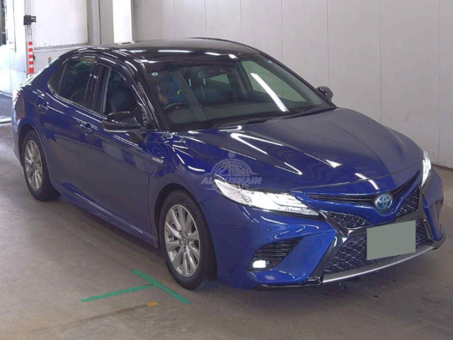 2019 Toyota Camry in blue, photo 1 of 3, for sale in Kenya (Ref T19-41810)