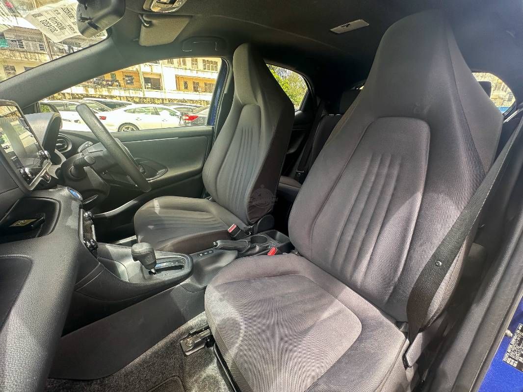 2021 Toyota Yaris in blue, photo 10 of 12, for sale in Kenya (Ref T21-74203)