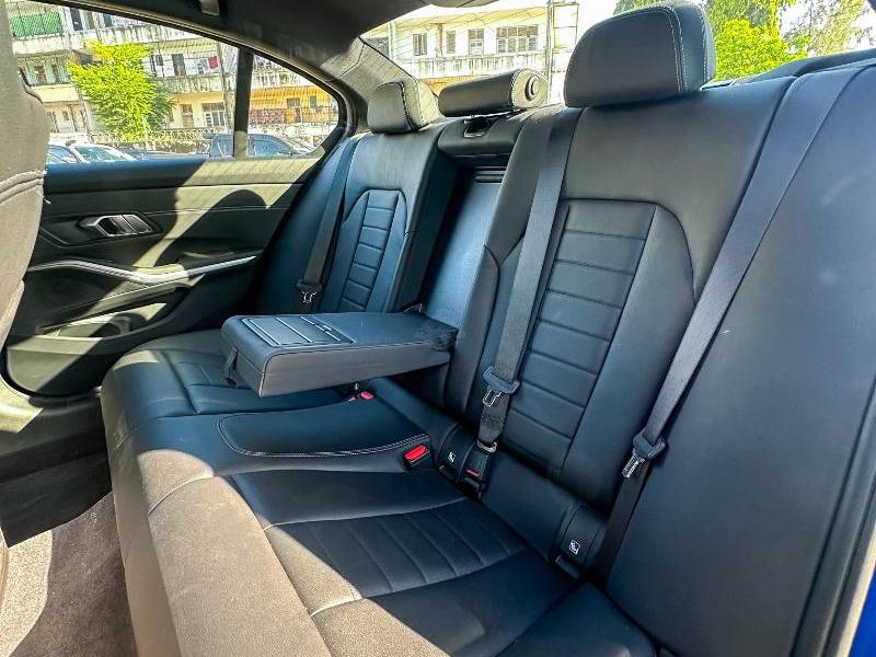 2019 BMW 320i