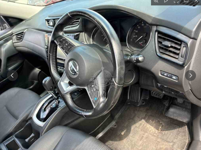 2019 Nissan X-Trail in black, photo 3 of 4, for sale in Kenya (Ref N19-61214)
