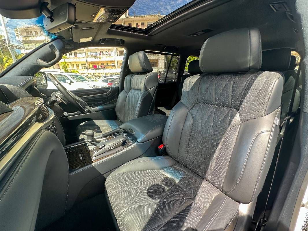 2020 Lexus LX570