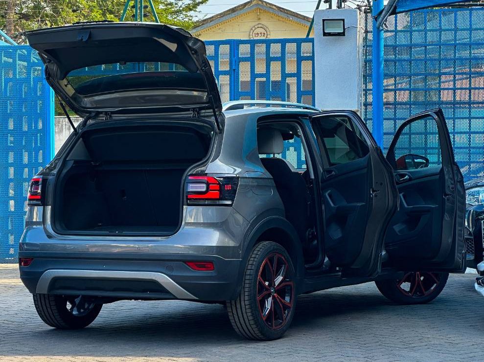2021 Volkswagen T-Cross in grey, photo 4 of 9, for sale in Kenya (Ref V21-64929)