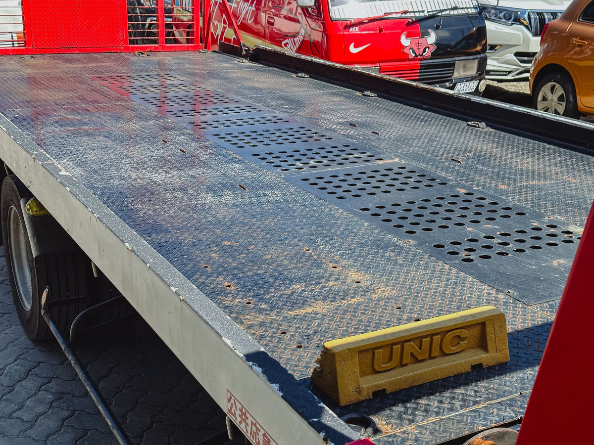 2018 Isuzu Elf