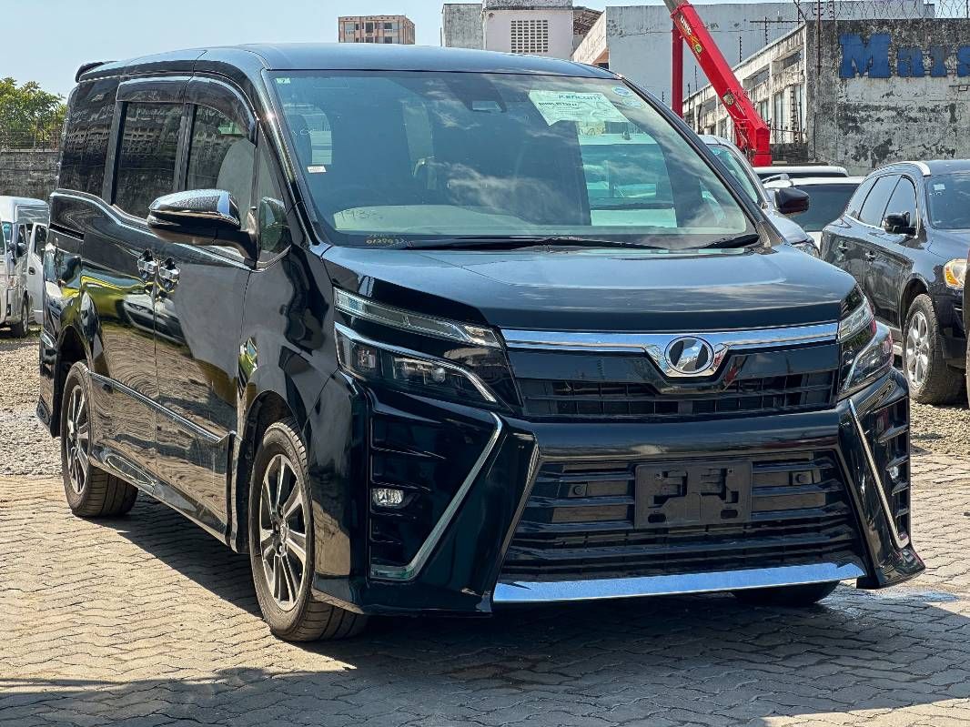 2019 Toyota Voxy