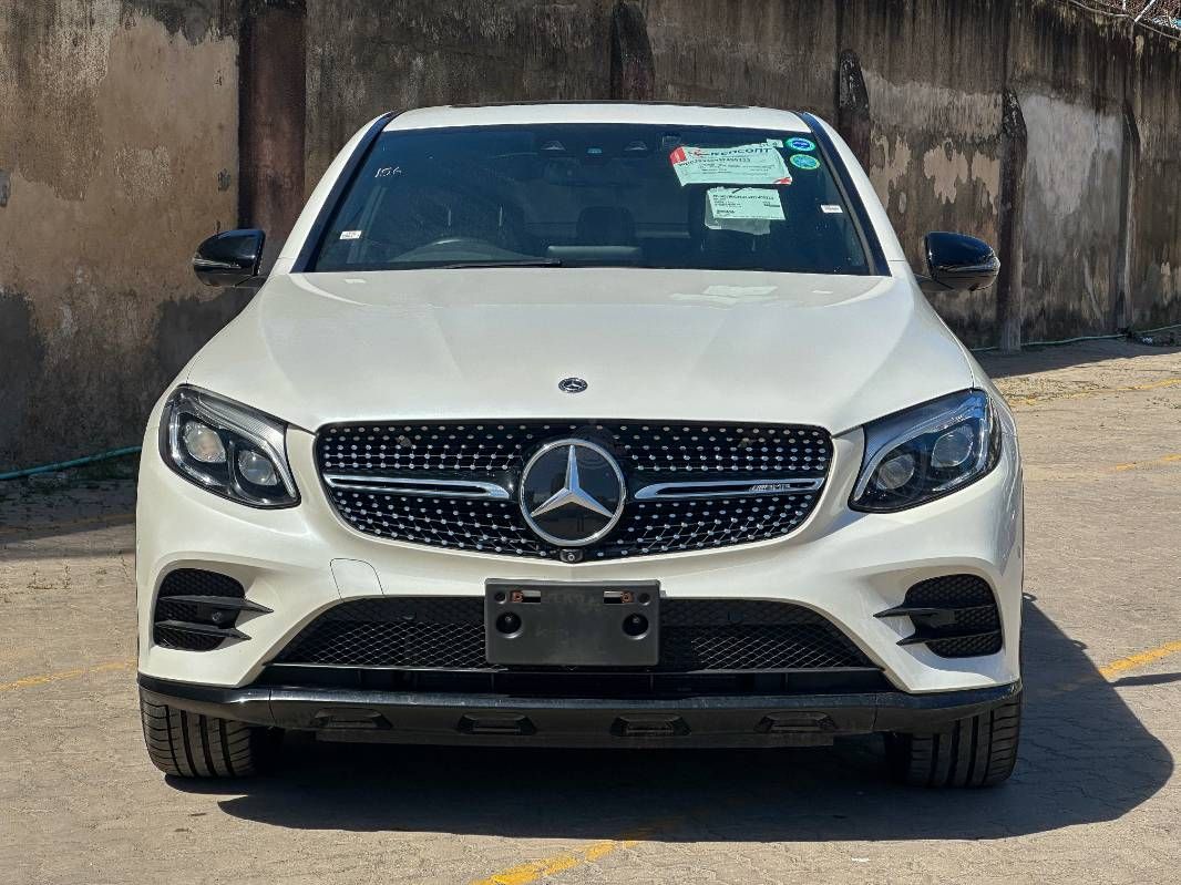 2019 Mercedes-Benz GLC43 in pearl, photo 2 of 12, for sale in Kenya (Ref M19-55223)