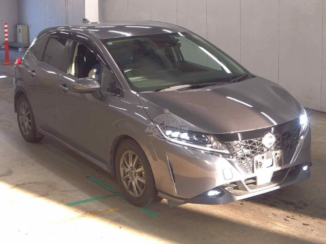 2021 Nissan Note in grey, photo 1 of 3, for sale in Kenya (Ref N21-16383)
