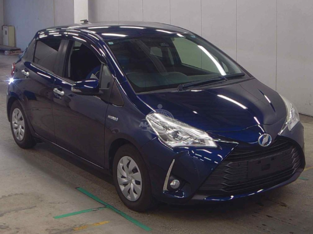 2019 Toyota Vitz in blue, photo 1 of 3, for sale in Kenya (Ref T19-06910)