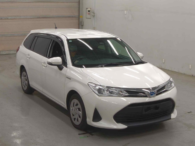 2019 Toyota Fielder in white, photo 1 of 3, for sale in Kenya (Ref T19-17697)