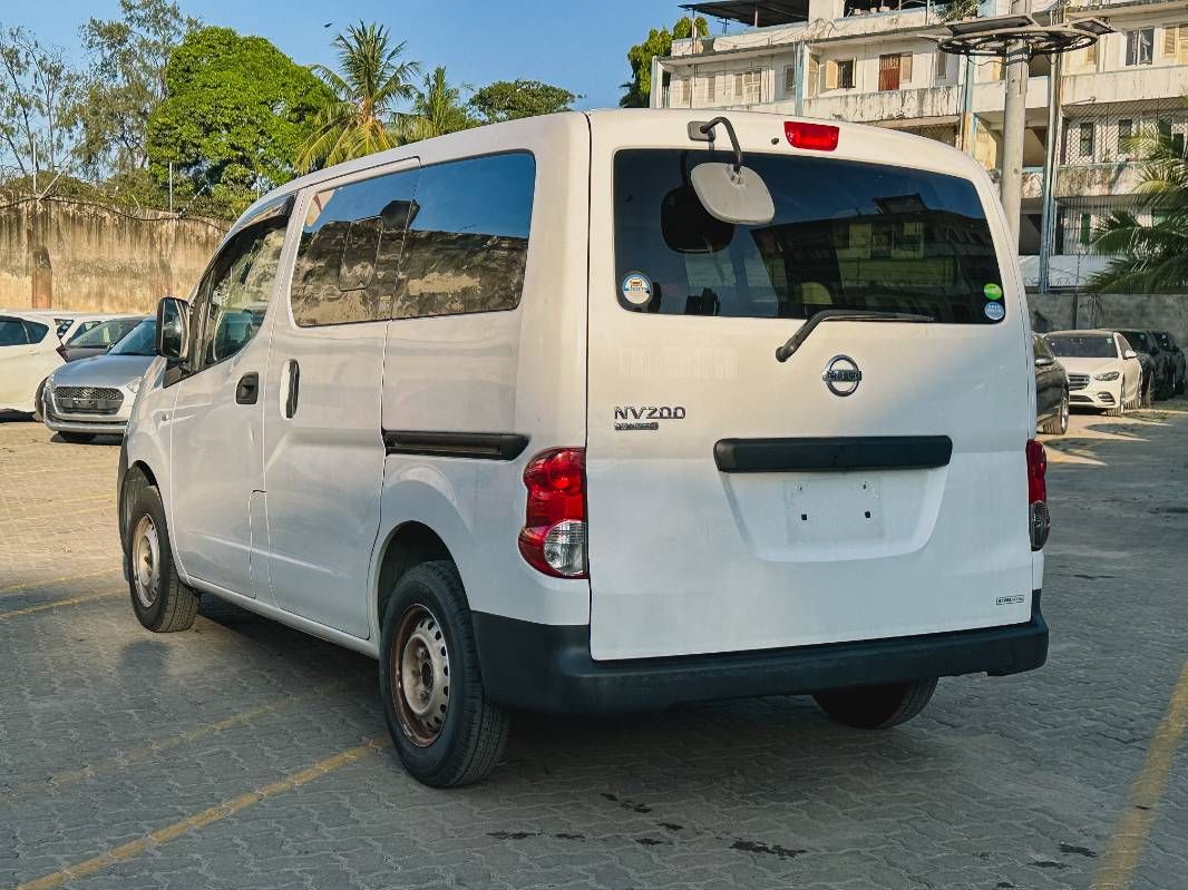 2018 Nissan NV200, photo 4