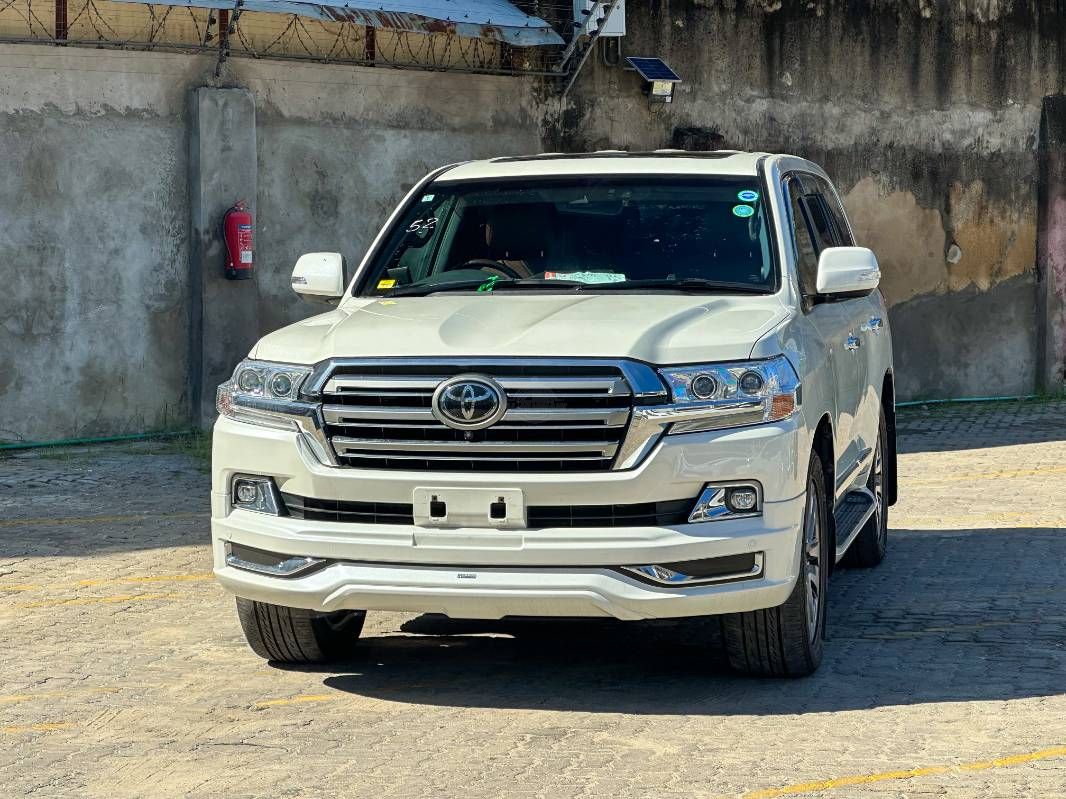 2019 Toyota Land Cruiser