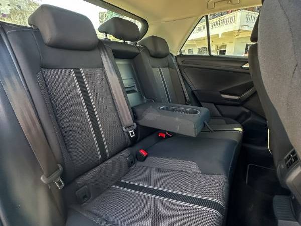 2020 Volkswagen T-Roc in pearl, photo 13 of 13, for sale in Kenya (Ref V20-59899)