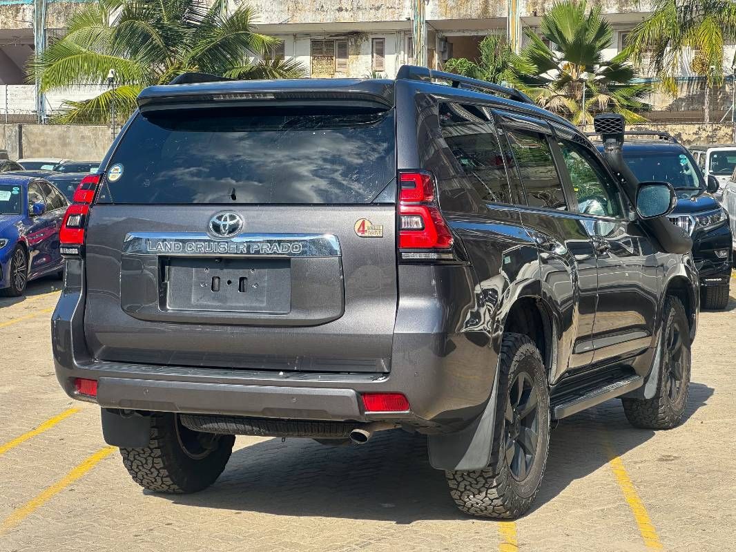 2020 Toyota Prado