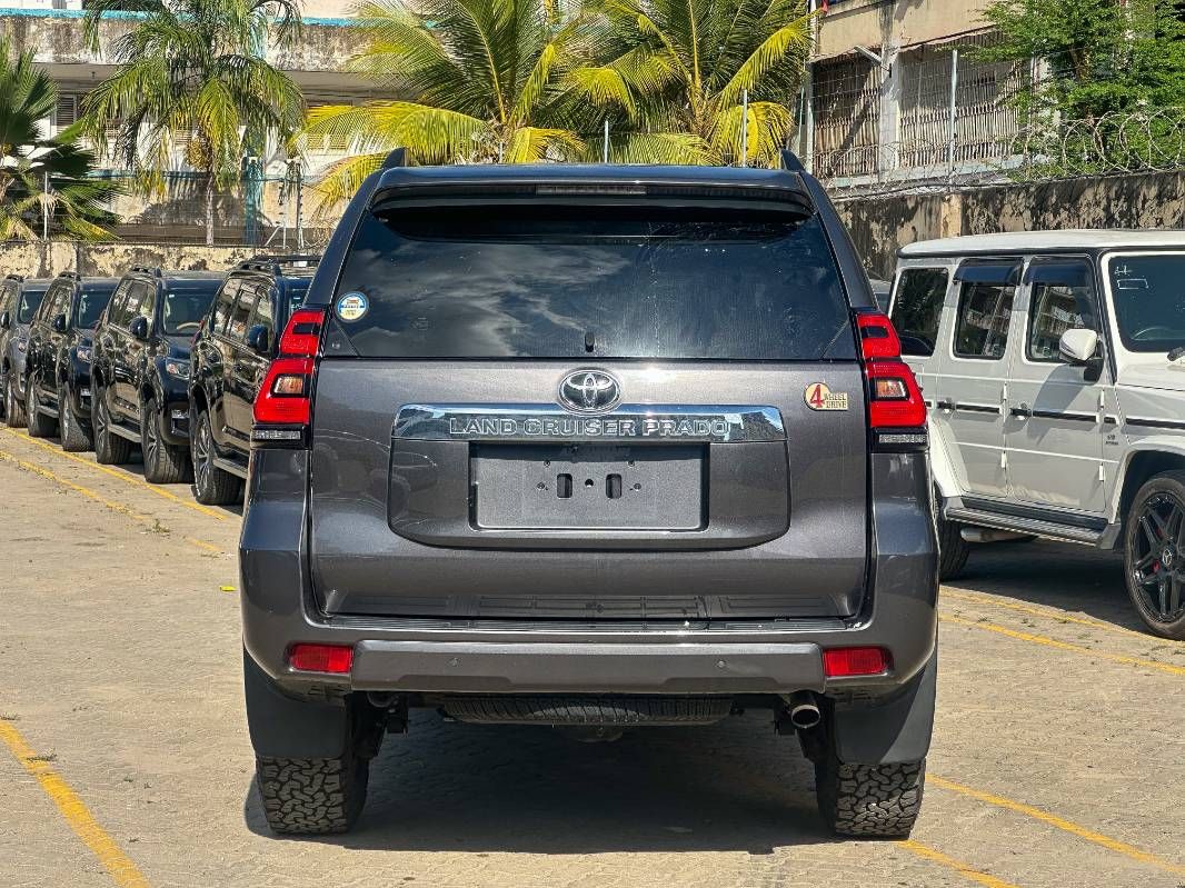 2020 Toyota Prado