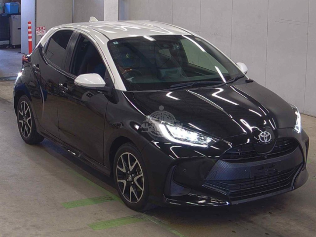 2020 Toyota Yaris in black, photo 1 of 4, for sale in Kenya (Ref T20-15712)