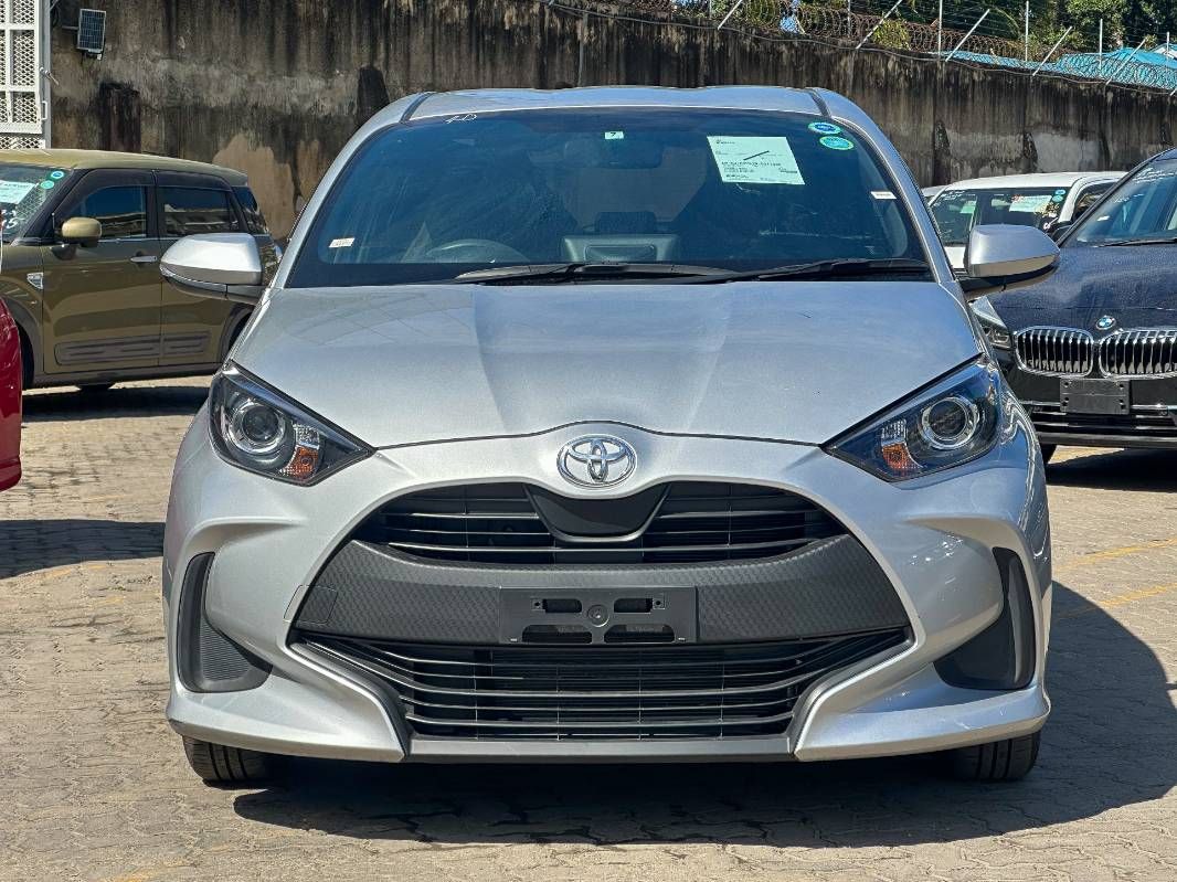 2020 Toyota Yaris, photo 1