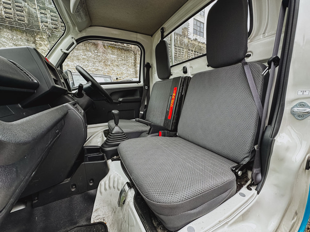 2019 Subaru Sambar in white&blue, photo 5 of 6, for sale in Kenya (Ref S19-05799)