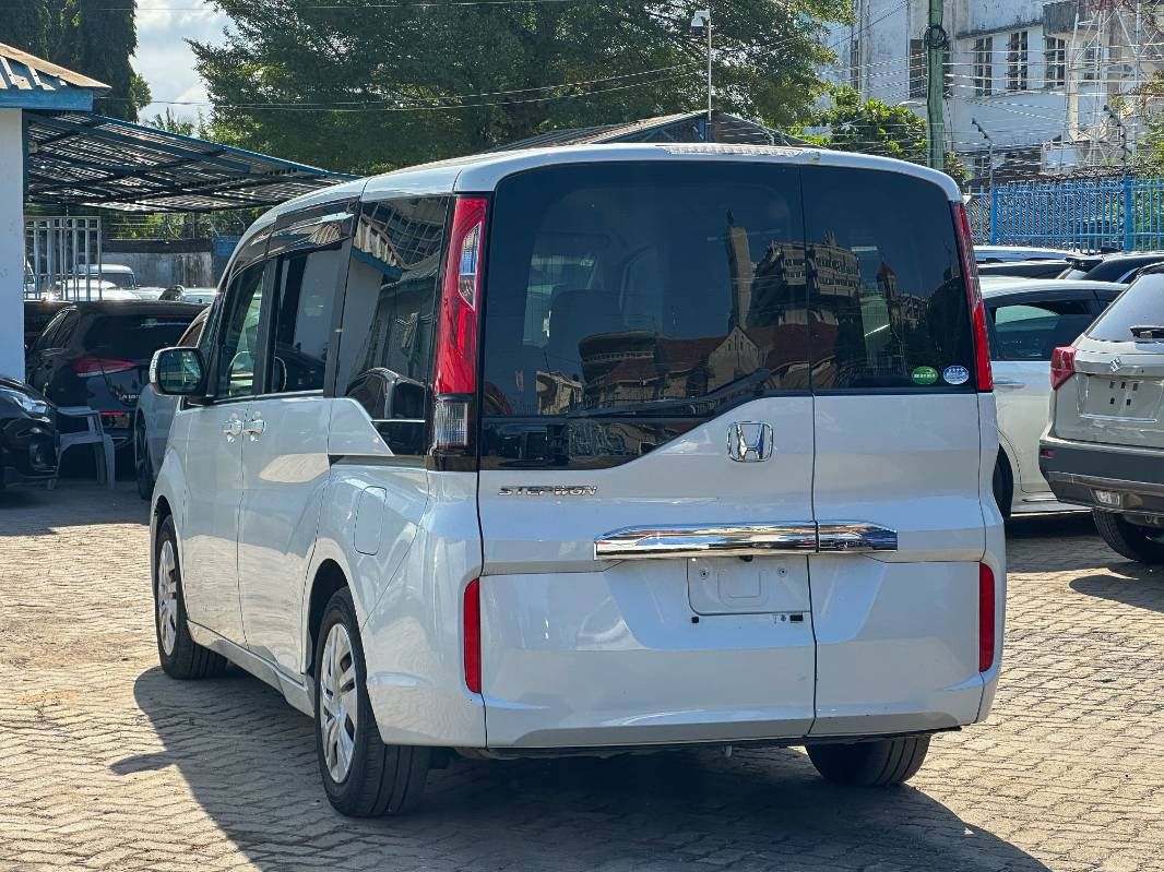2019 Honda Stepwgn
