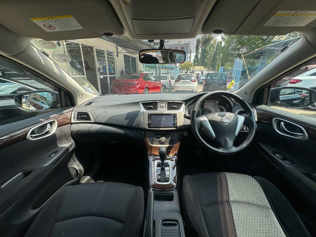 2019 Nissan Sylphy in black, photo 8 of 12, for sale in Kenya (Ref N19-34206)