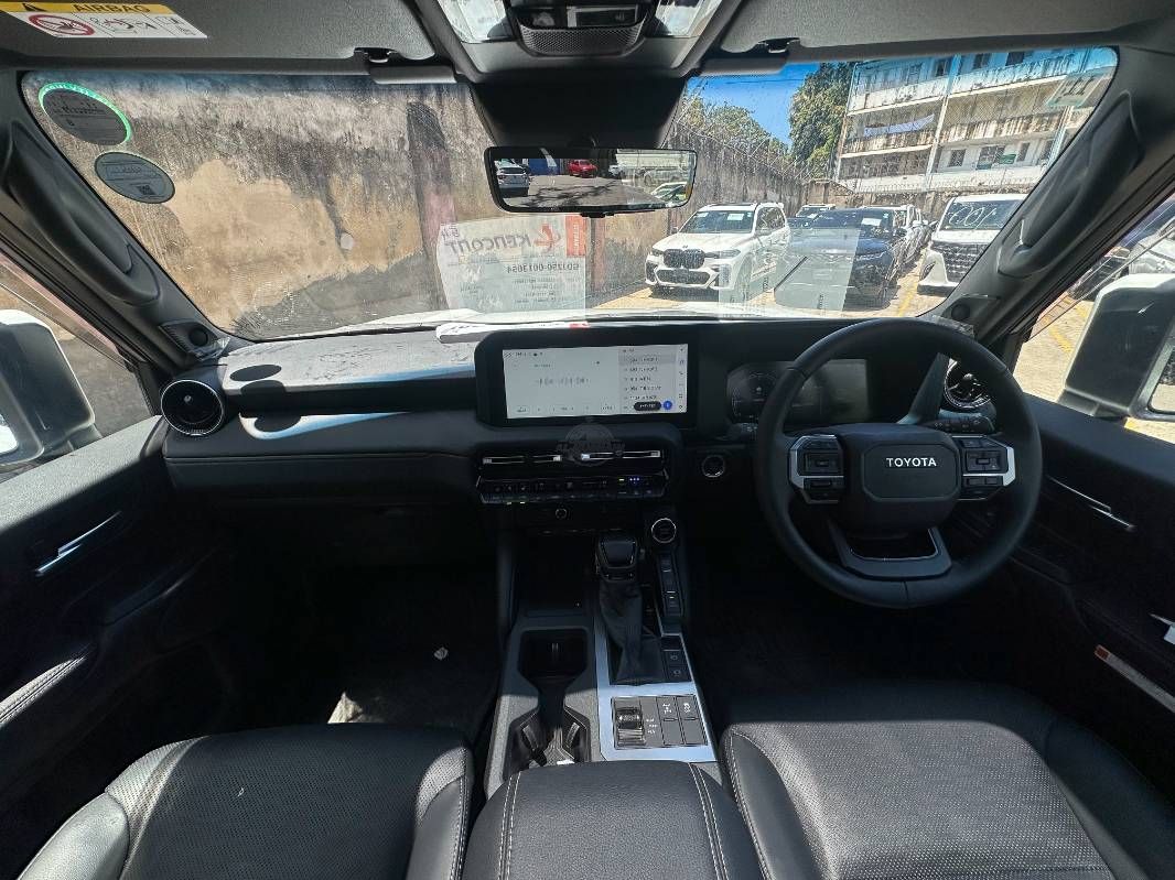 2024 Toyota Landcruiser 250 in pearl, photo 8 of 13, for sale in Kenya (Ref T24-13054)