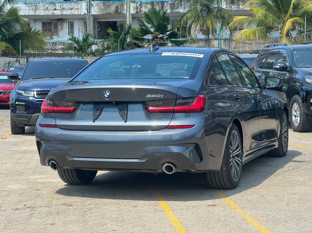 2019 BMW 320i