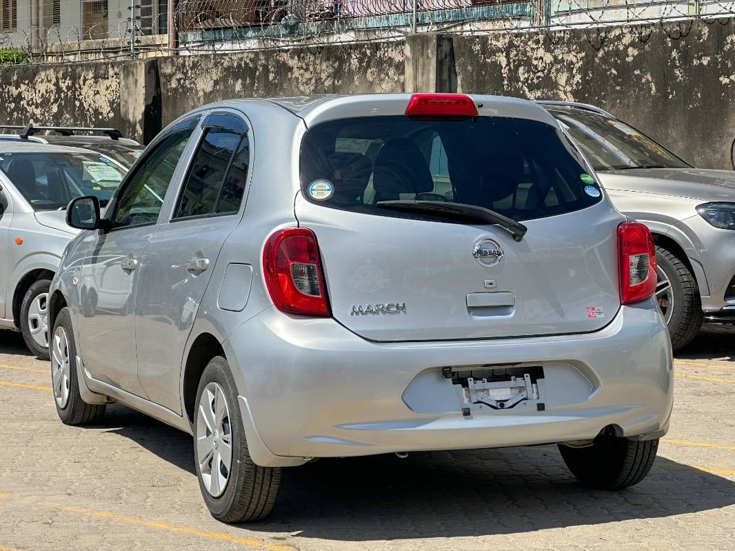 2019 Nissan March
