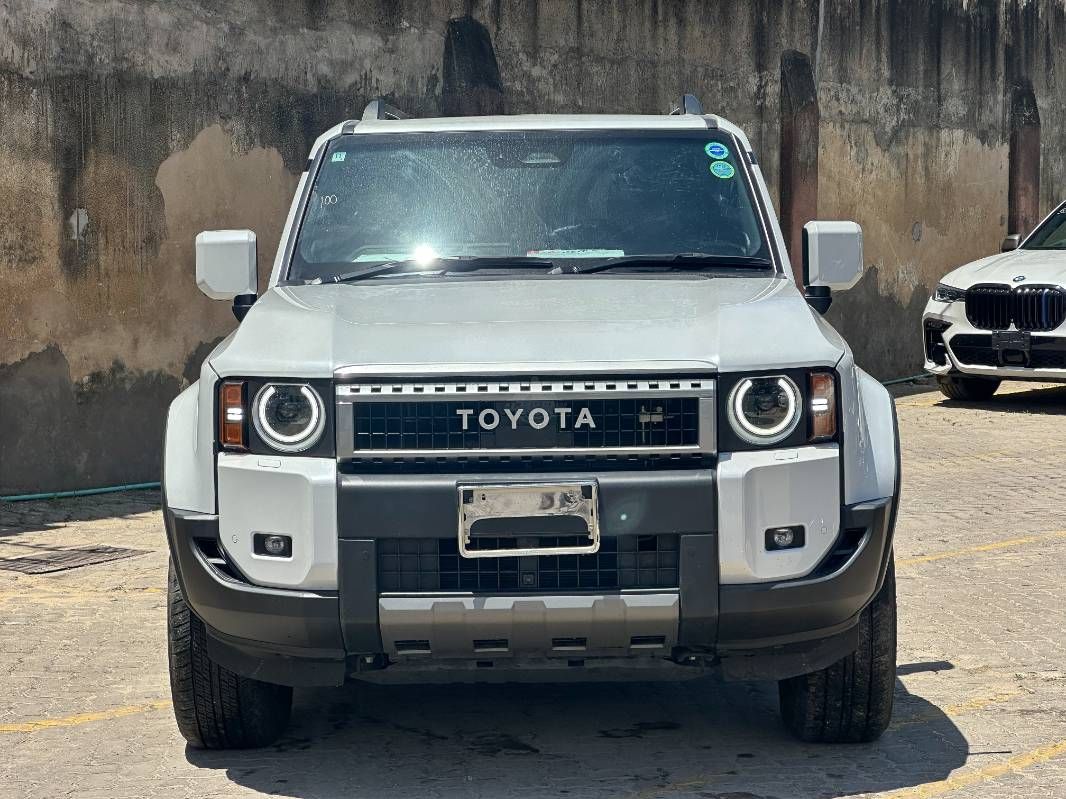 2024 Toyota Landcruiser 250 in pearl, photo 2 of 13, for sale in Kenya (Ref T24-13054)