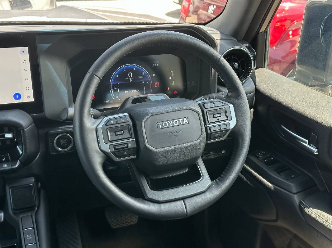 2024 Toyota Landcruiser 250 in bronz, photo 8 of 13, for sale in Kenya (Ref T24-19065)