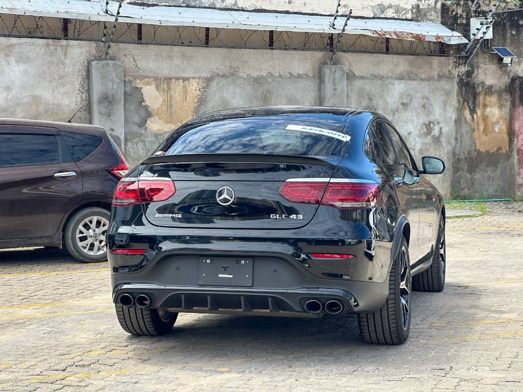 2020 Mercedes-Benz GLC43 in black, photo 6 of 12, for sale in Kenya (Ref M20-15191)