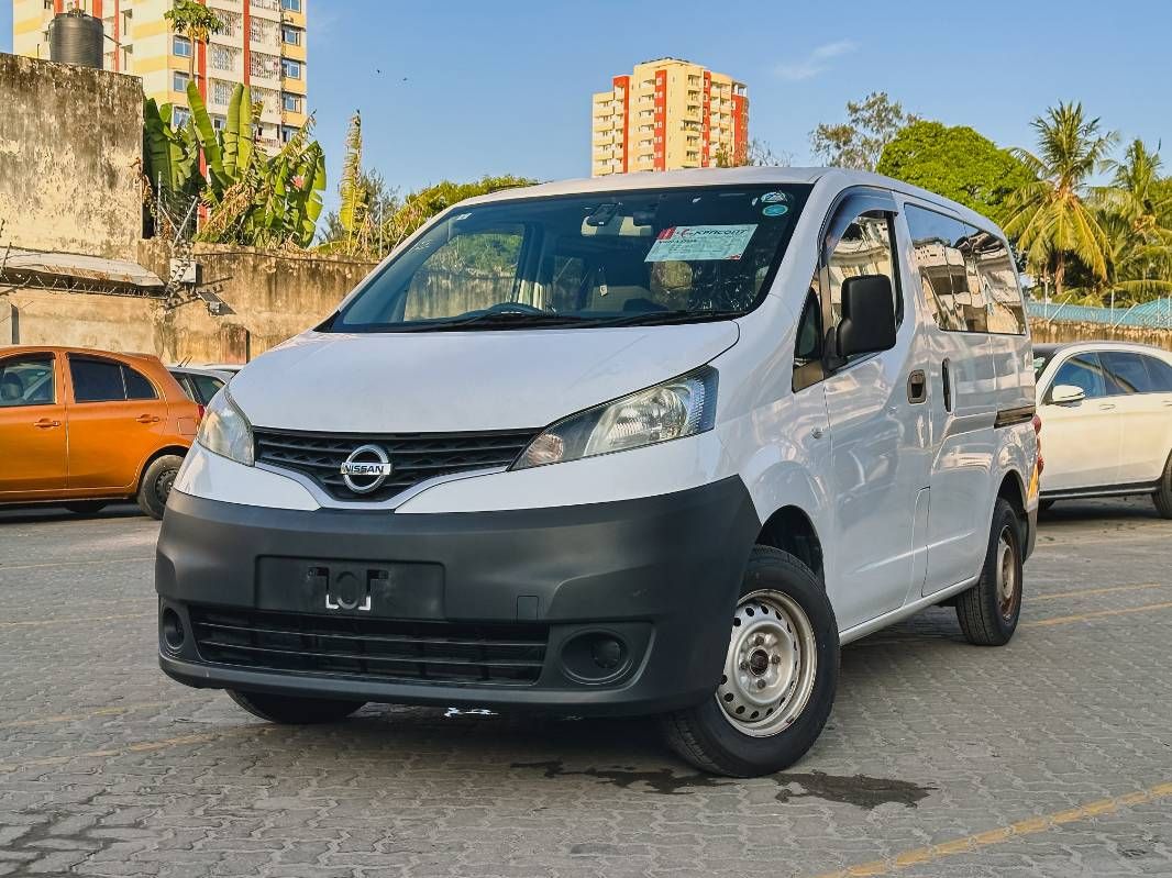 2018 Nissan NV200, photo 1