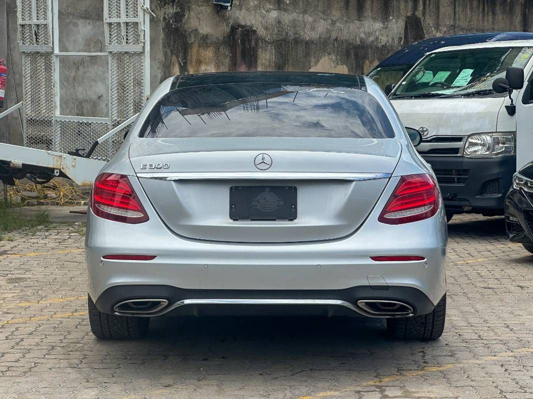2019 Mercedes-Benz E300