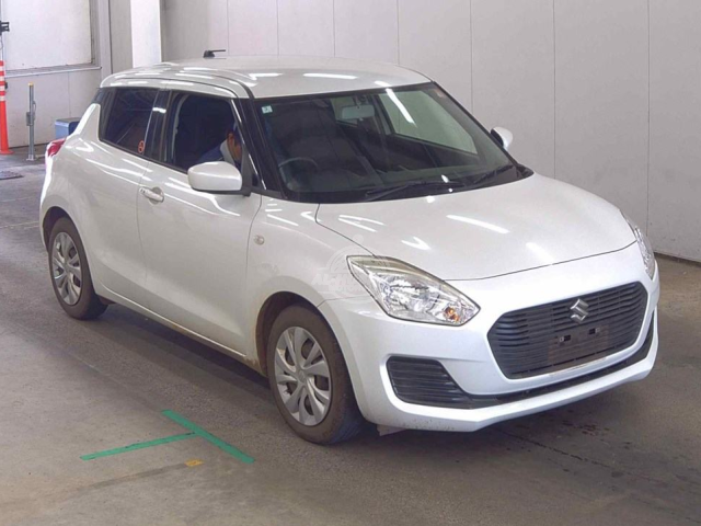 2019 Suzuki Swift in pearl, photo 1 of 3, for sale in Kenya (Ref S19-26172)