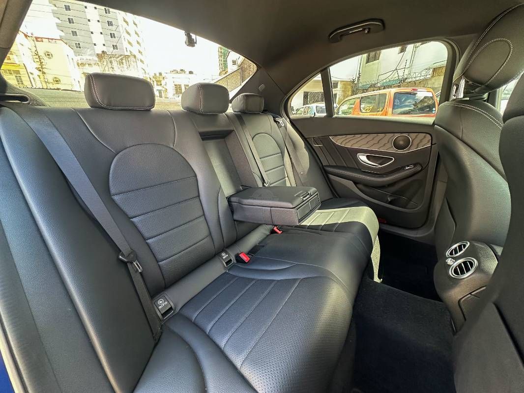 2019 Mercedes-Benz C200 in blue, photo 12 of 12, for sale in Kenya (Ref M19-71394)