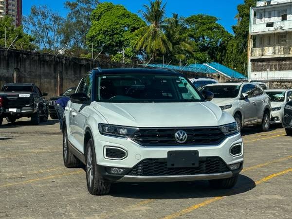 2020 Volkswagen T-Roc in pearl, photo 7 of 13, for sale in Kenya (Ref V20-59899)