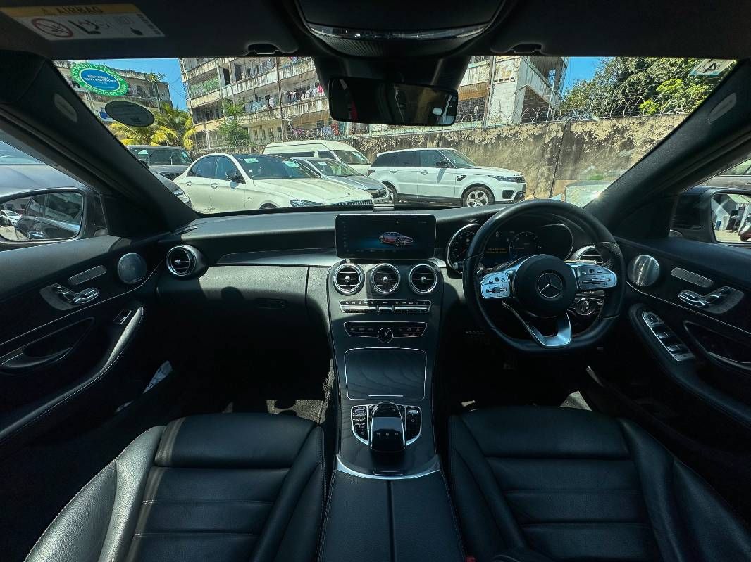 2019 Mercedes-Benz C220 in black, photo 8 of 13, for sale in Kenya (Ref M19-37069)
