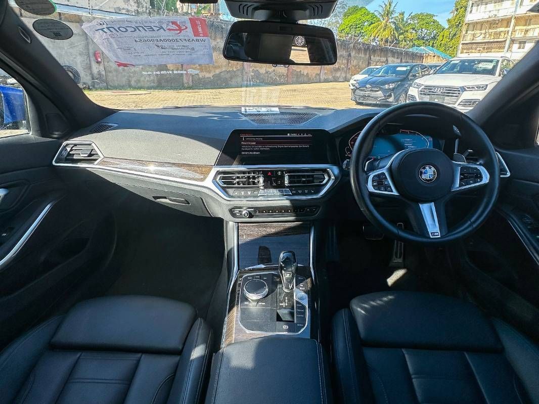 2019 BMW 320i