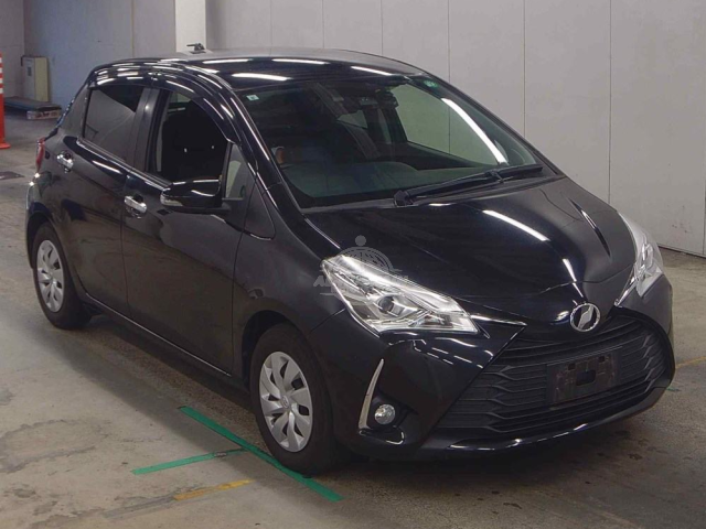 2019 Toyota Vitz in black, photo 1 of 3, for sale in Kenya (Ref T19-09524)