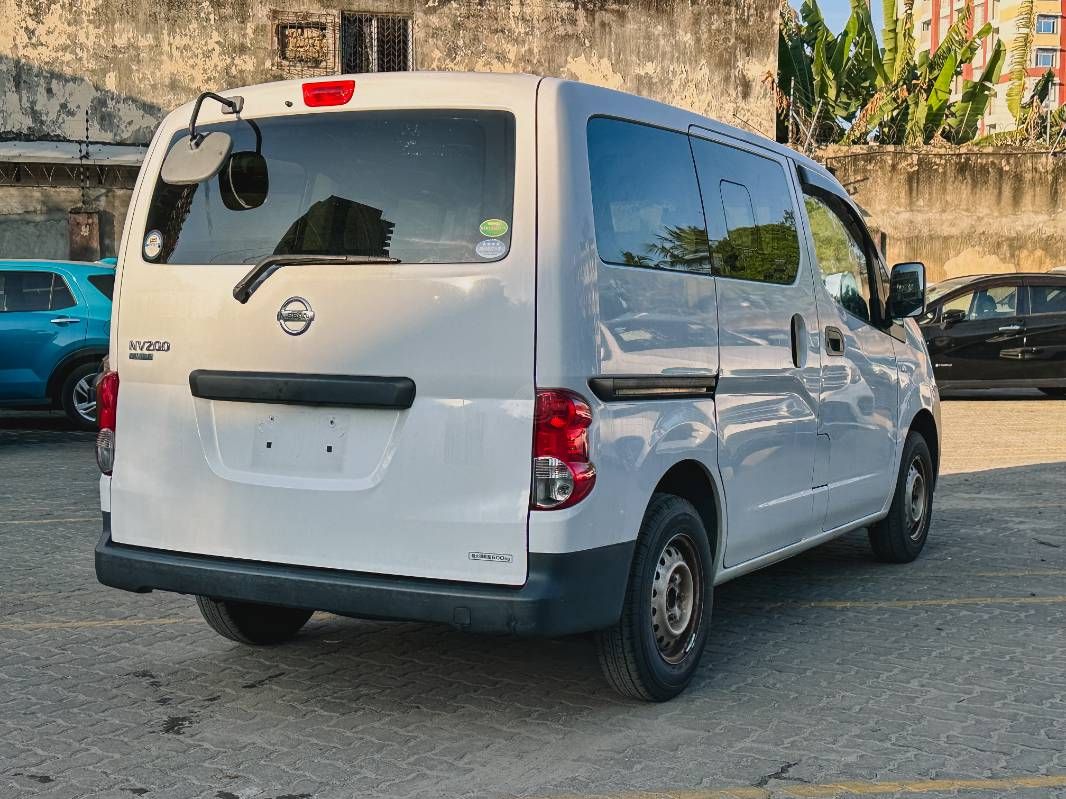 2018 Nissan NV200, photo 6