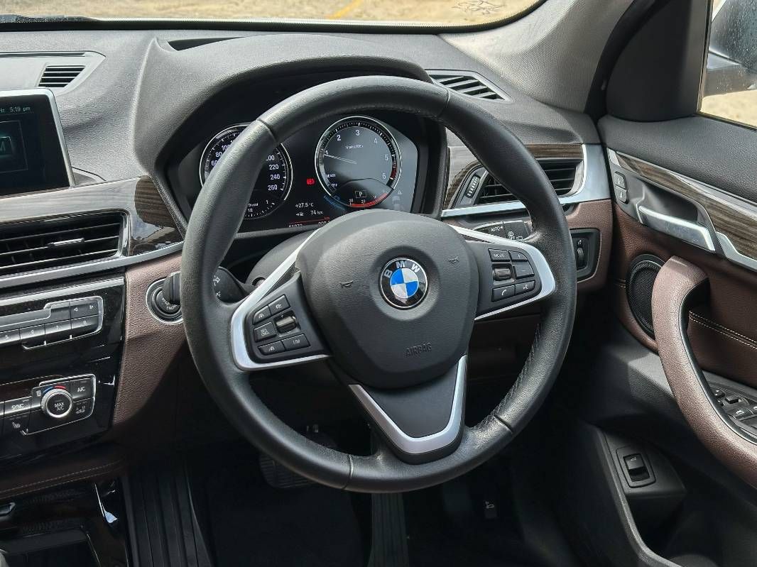 2019 BMW X1 in white, photo 9 of 12, for sale in Kenya (Ref B19-82222)