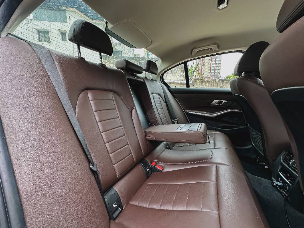 2019 BMW 320i