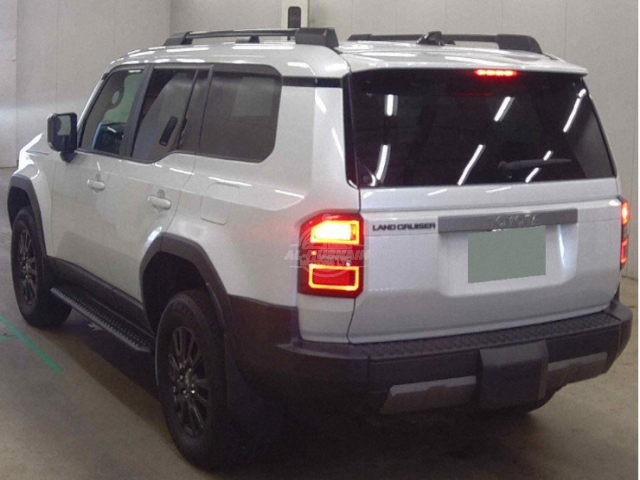 2024 Toyota Landcruiser 250 in pearl, photo 3 of 3, for sale in Kenya (Ref T24-11181)