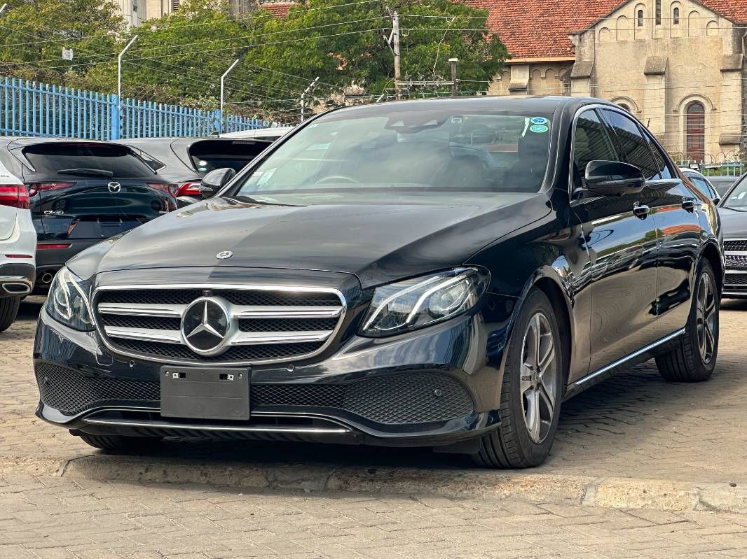 2019 Mercedes-Benz E220 in black, photo 3 of 12, for sale in Kenya (Ref M19-80629)