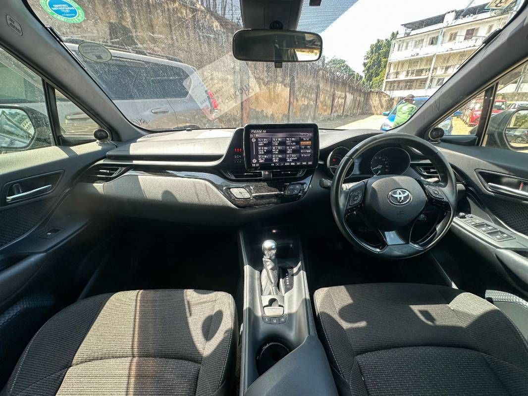 2019 Toyota C-Hr in black, photo 8 of 12, for sale in Kenya (Ref T19-74729)