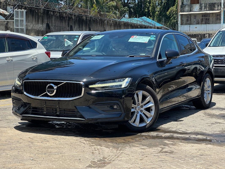 2019 Volvo S60 in black, photo 1 of 12, for sale in Kenya (Ref V19-34977)