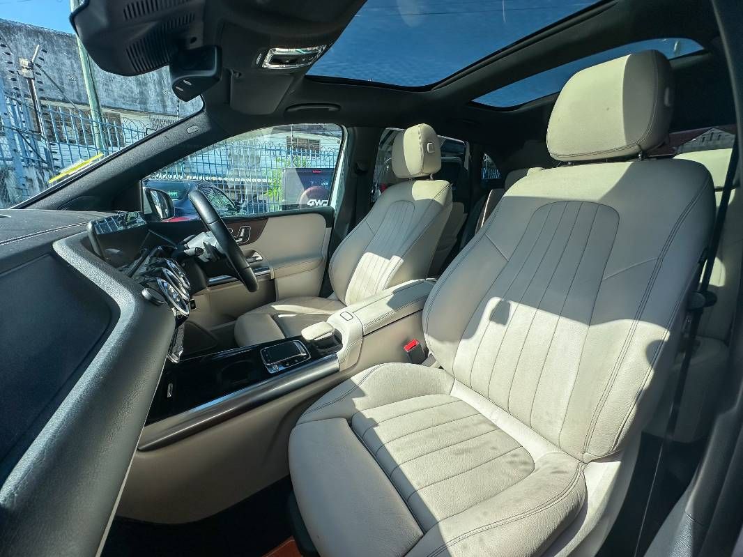 2019 Mercedes-Benz B200 in white, photo 11 of 13, for sale in Kenya (Ref M19-77376)