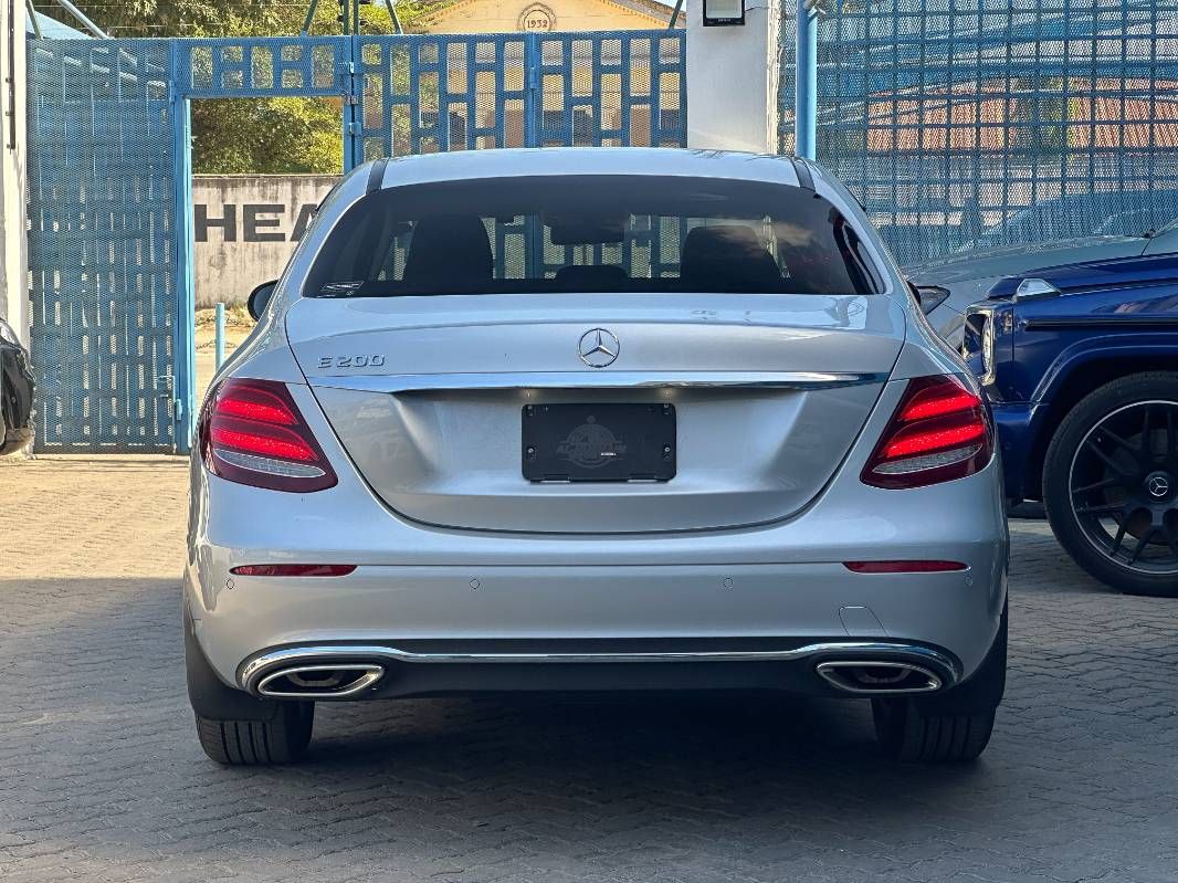 2019 Mercedes-Benz E200