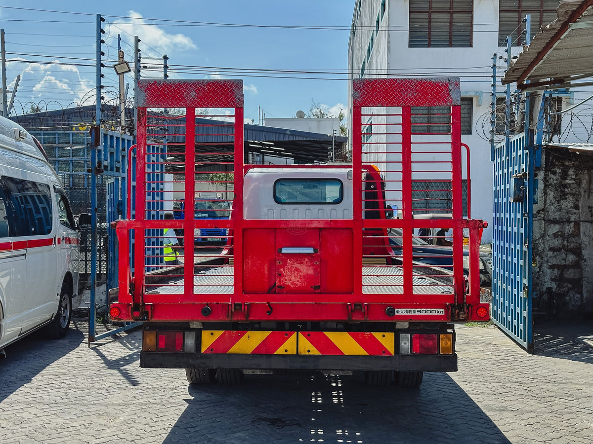 2018 Isuzu Elf