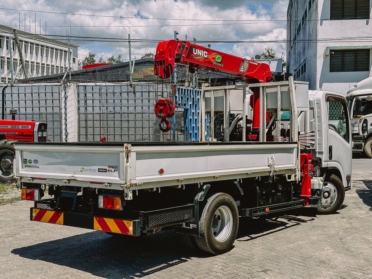 2018 Isuzu Elf